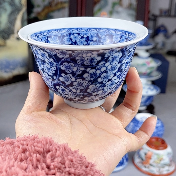 不*少福利陶瓷盖碗一套