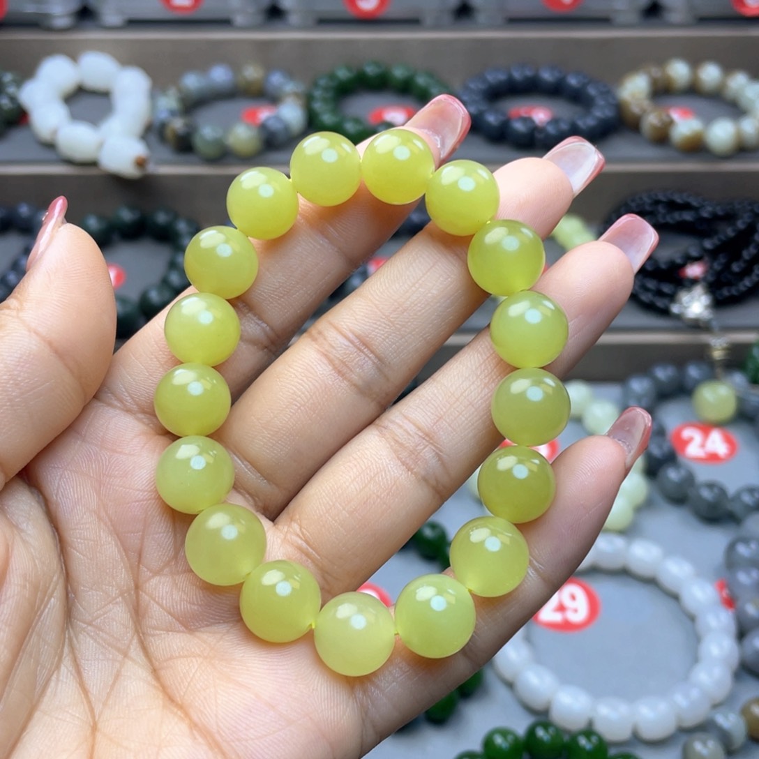 和田玉手链未镶嵌V****u