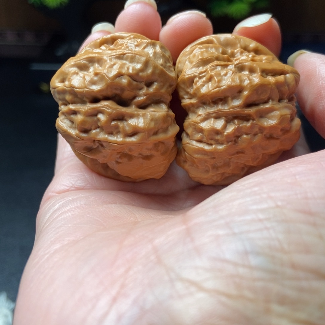 到***来文玩核桃把件蛤蟆头