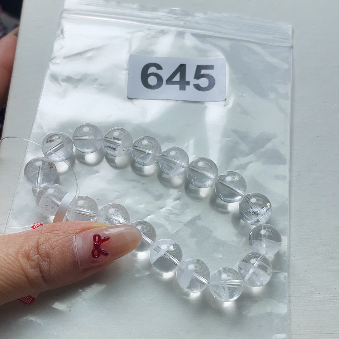 水晶手串645。未镶嵌?****光