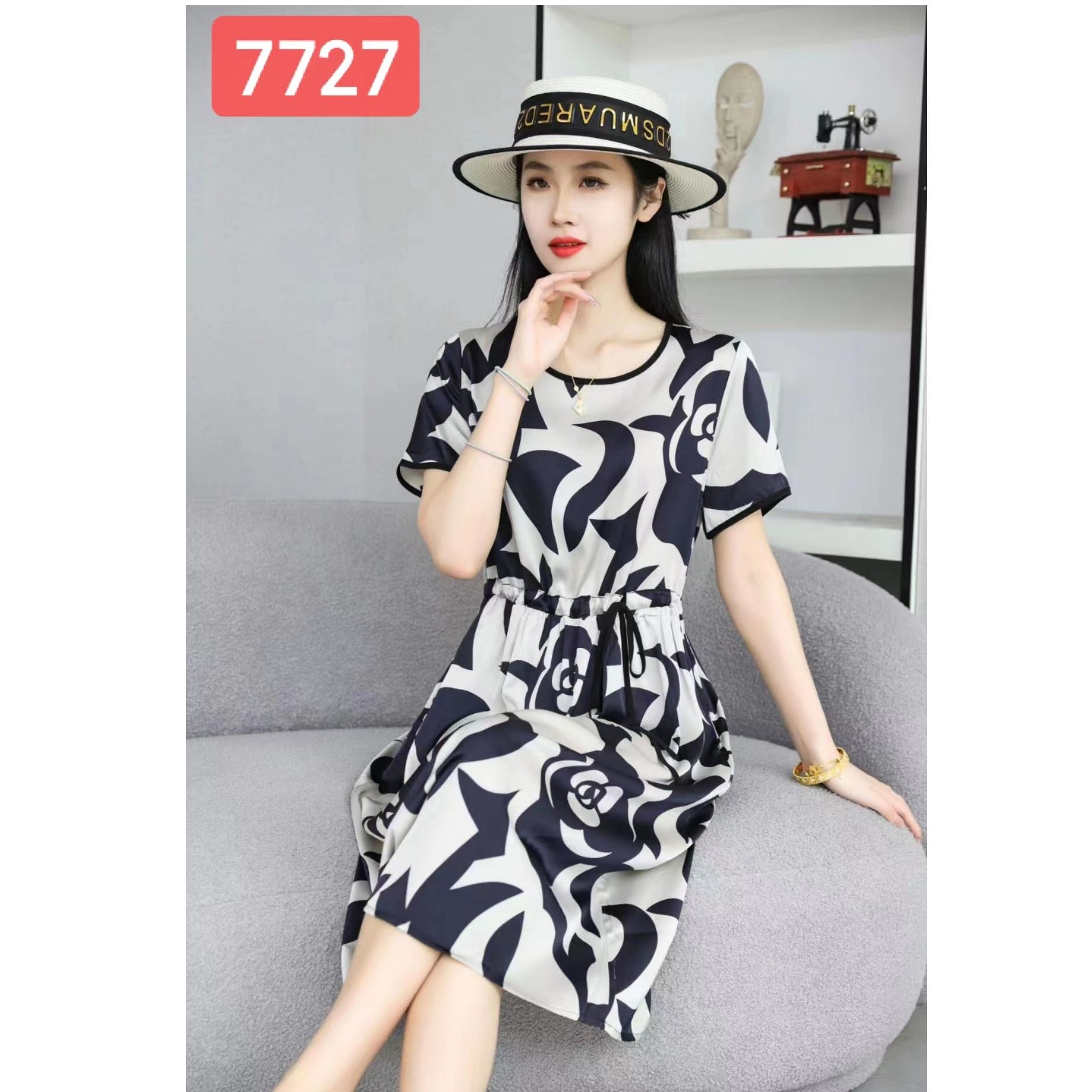 7727-32新款时尚显瘦连衣裙