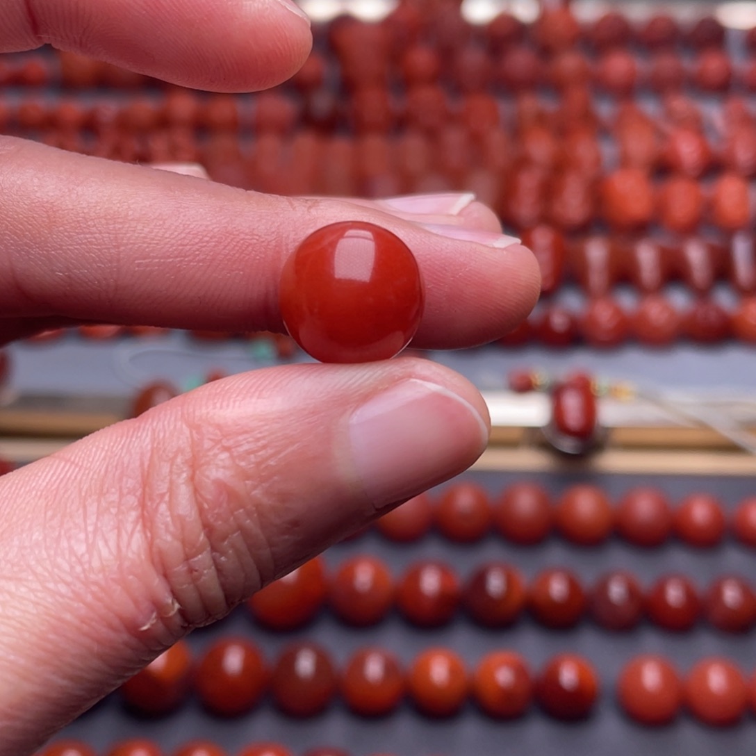 用***8南红玛瑙未镶嵌其他W12保山滴水洞樱桃红圆珠