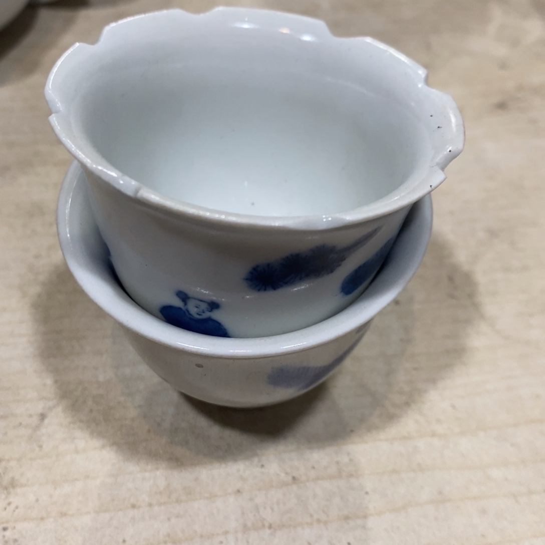 似****两个青花杯好看的