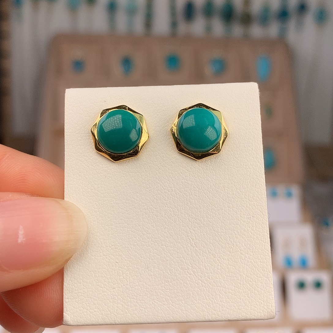 绿松石未镶嵌耳饰