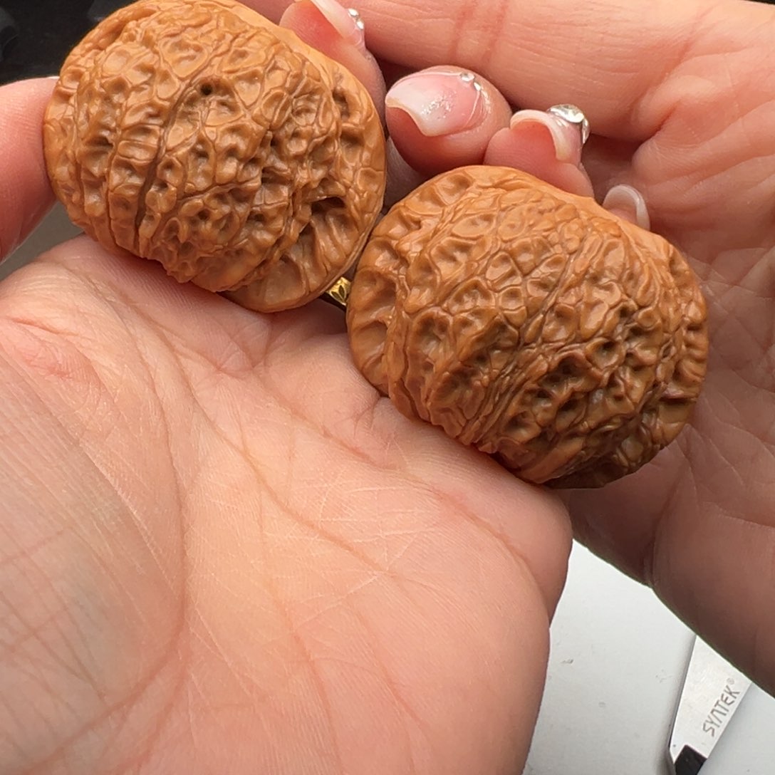 文玩核桃把件血麒麟44