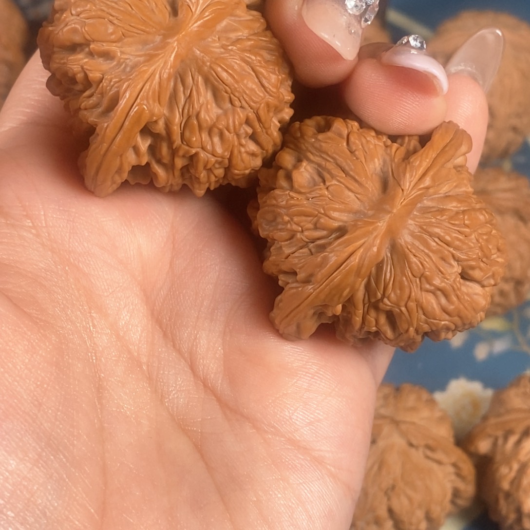 核桃✨****?文玩核桃四座楼