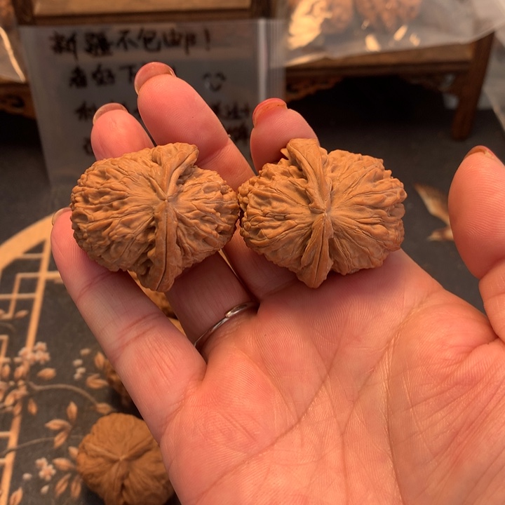 把件文玩核桃白狮子