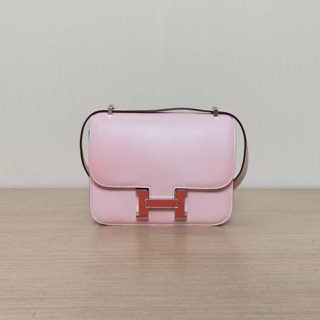 99新 Hermes/爱马仕 【黑黑】 康康19 新樱花粉Swift皮/蜥蜴皮T刻