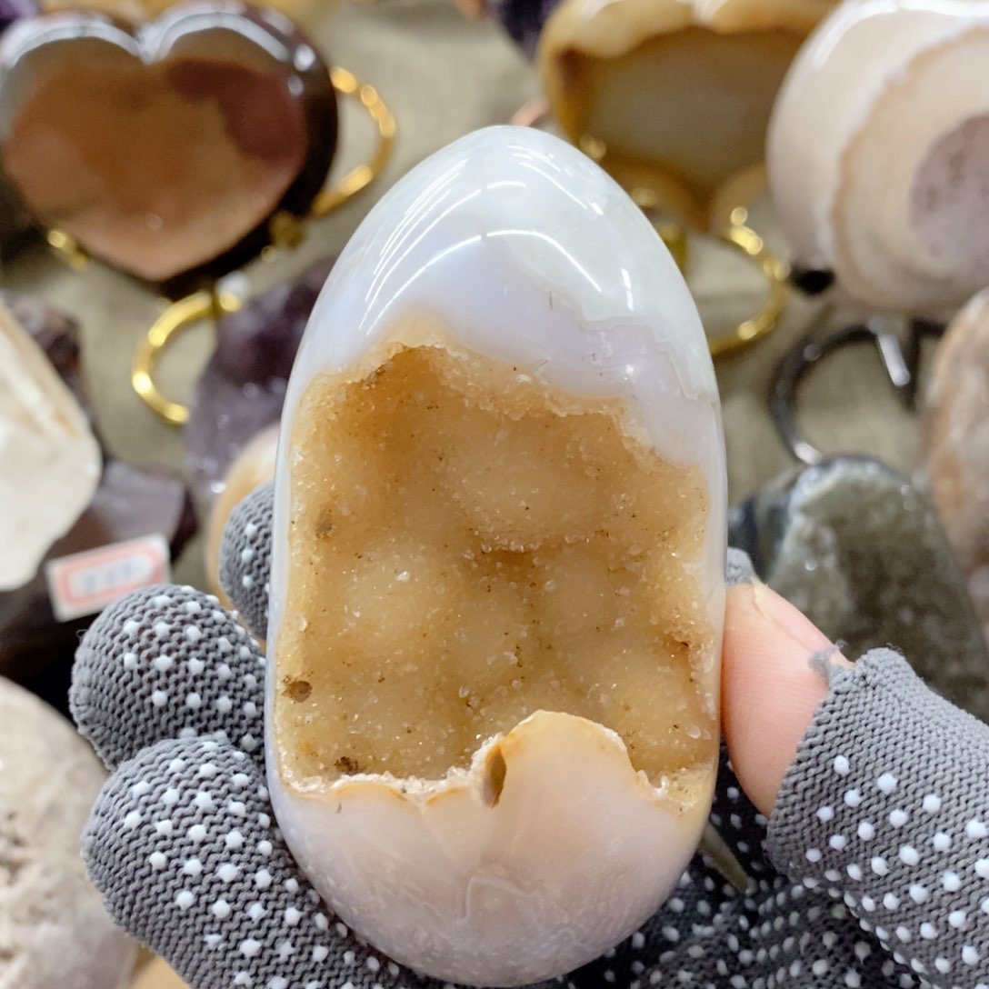 天然水晶摆件爱心未镶嵌水晶