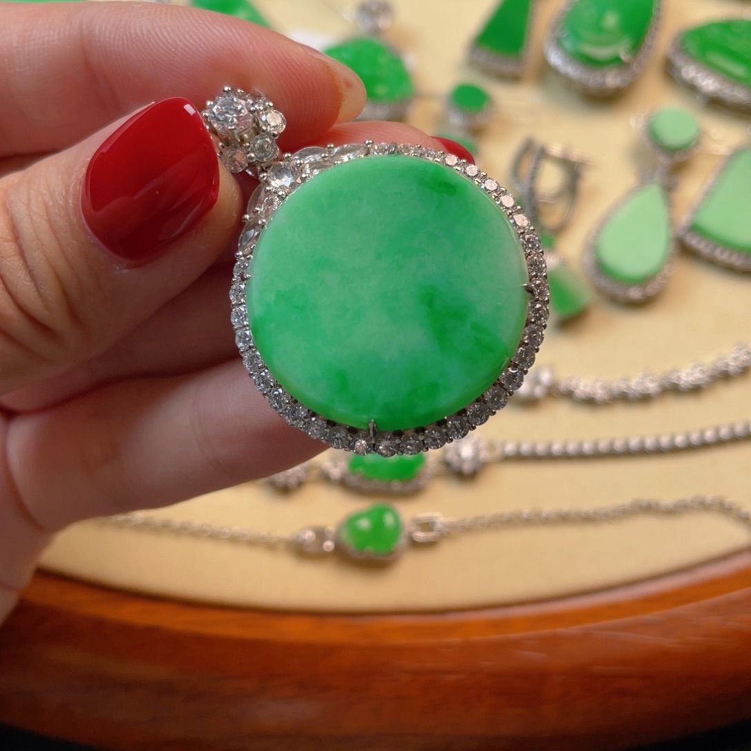 翡翠吊坠(不含链)银S925镶嵌