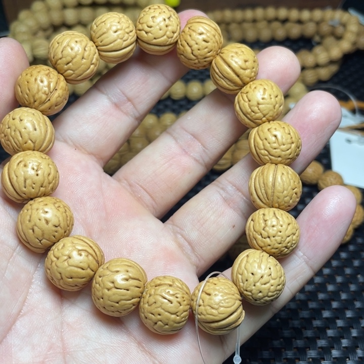 大叶紫檀（黑酸枝木类）