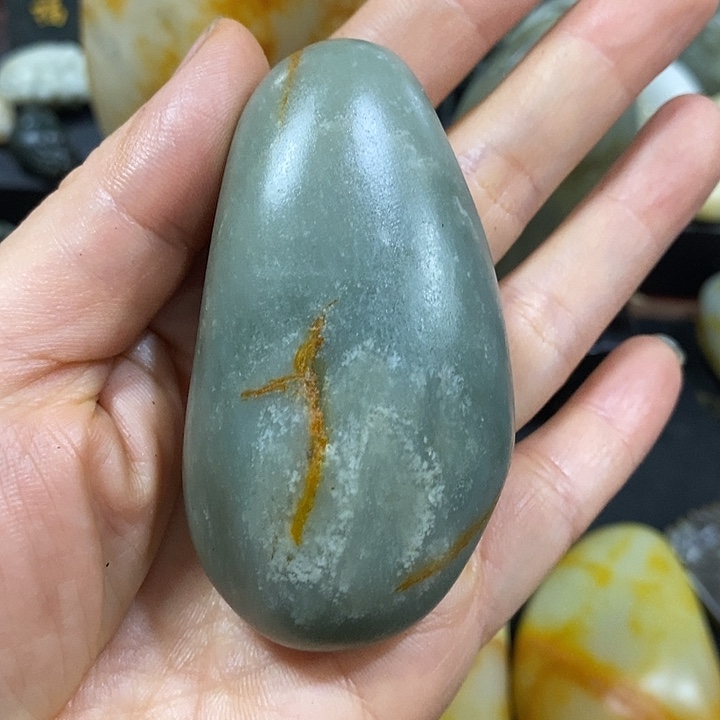 未镶嵌和田玉（糖玉）挂件