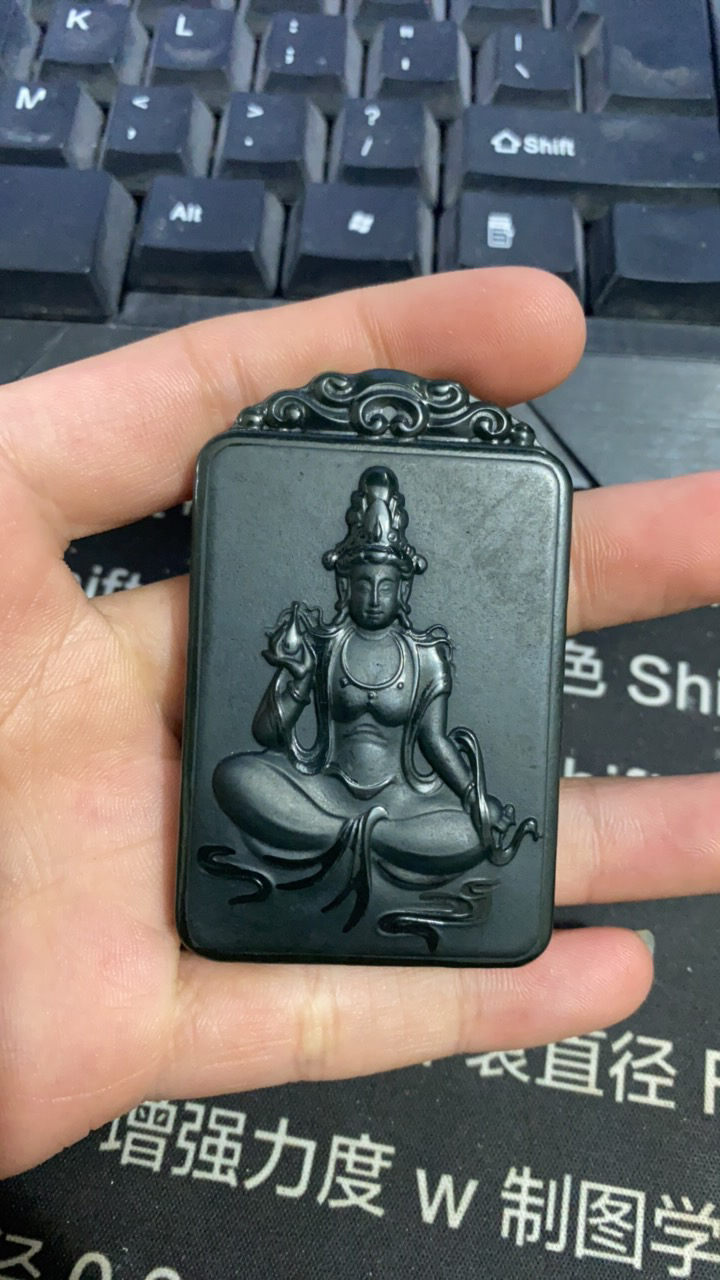 和田玉青玉 山水观音