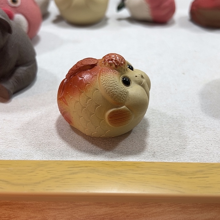 茶宠紫砂紫砂茶宠喷水金鱼