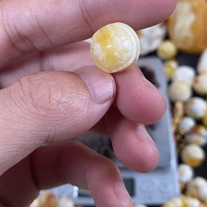 琥珀未镶嵌珠宝奇石我