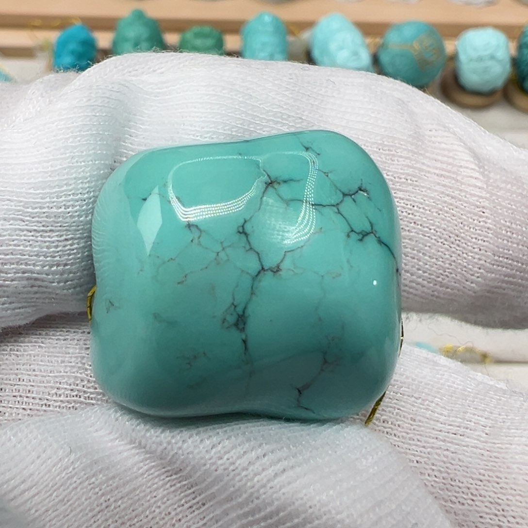 绿松石配饰未镶嵌