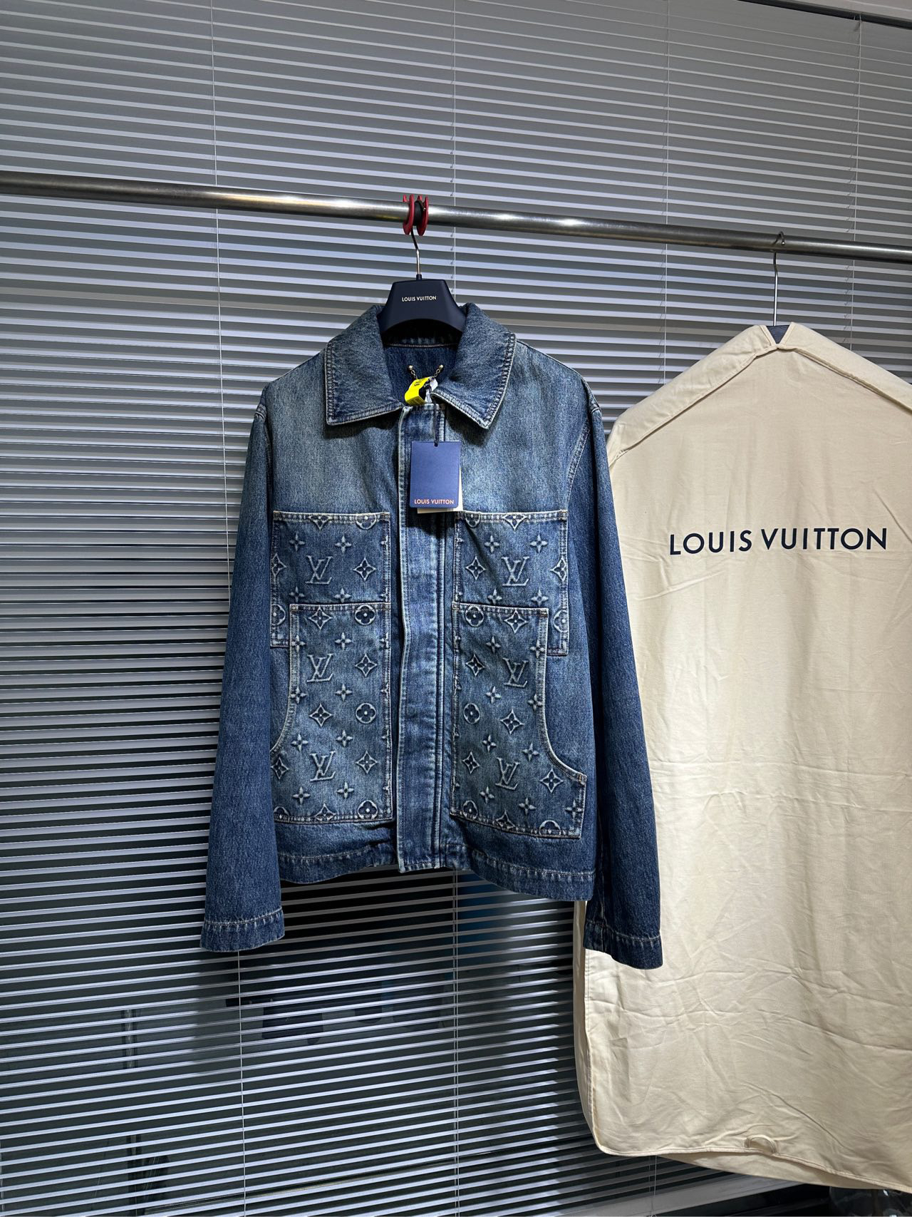 全新/Louis Vuitton LV 伐木牛仔外套 夹克 浮雕/50码/aw1533