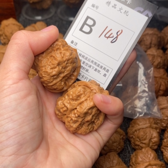 吊坠桃核我是第一百38