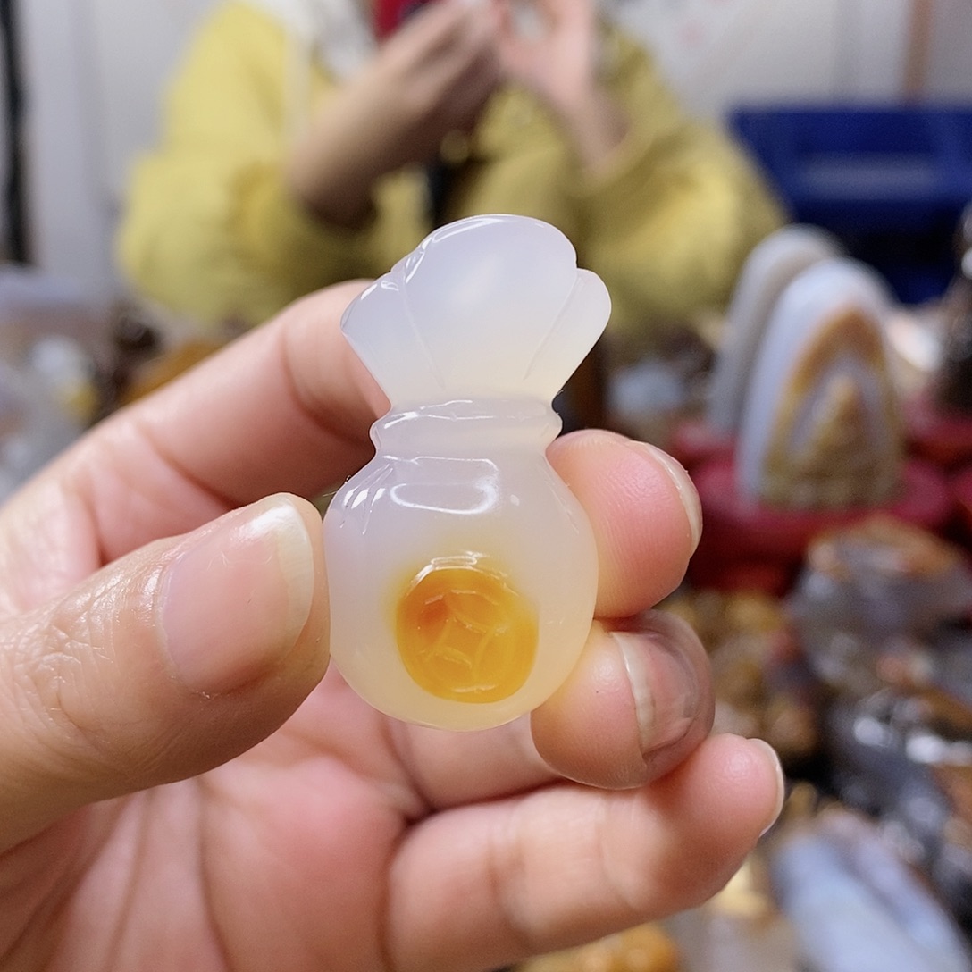 玛瑙/玉髓颈饰未镶嵌