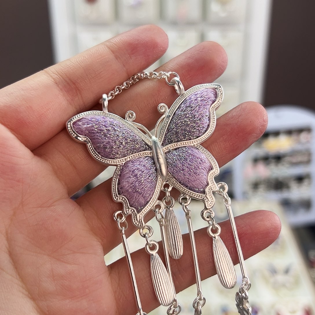 布艺合金蝴蝶吊坠3