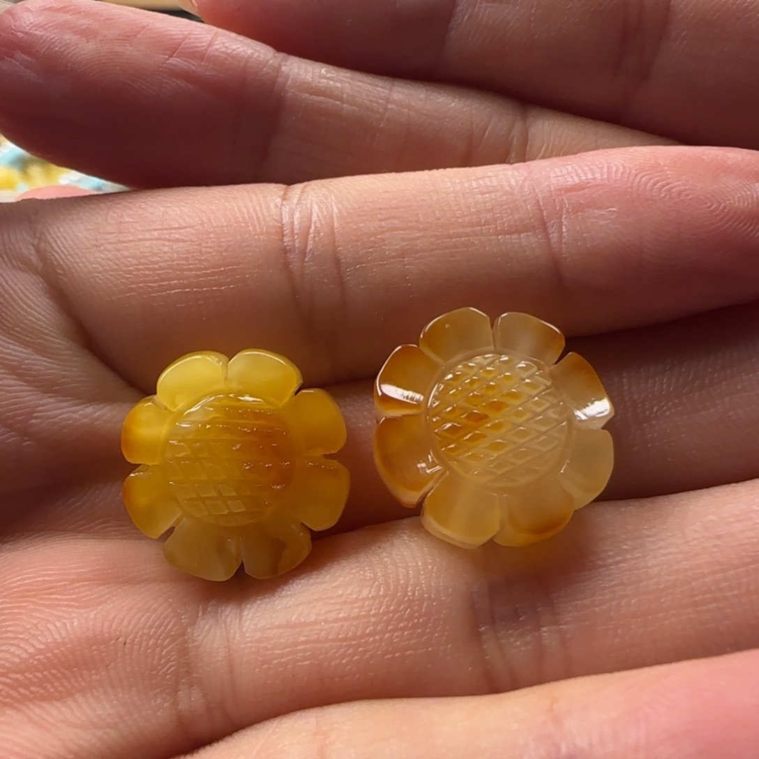 小***F蜜蜡未镶嵌颈饰蜜蜡俏色太阳花