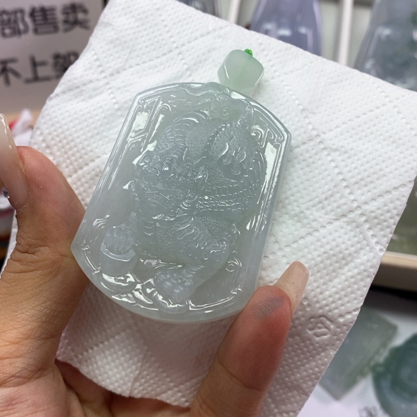 【闪购商品】翡翠颈饰未镶嵌翡翠