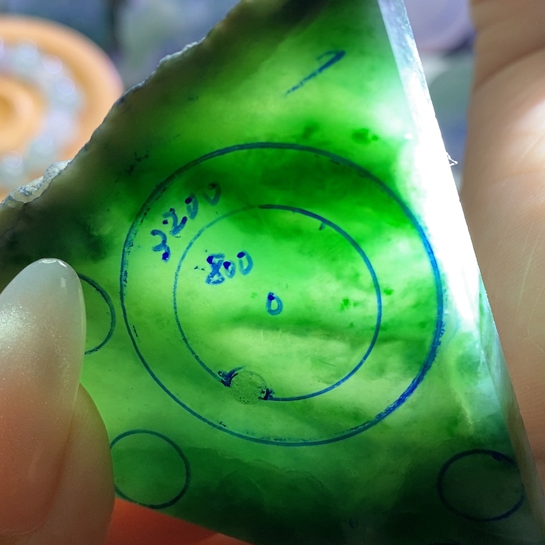 定制翡翠未镶嵌戒圈