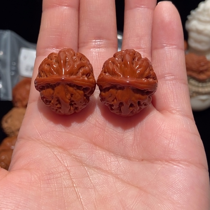 文玩核桃把件玉化粗筋南瓜370