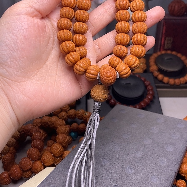 猴头核桃吊坠1.3京八棱手持