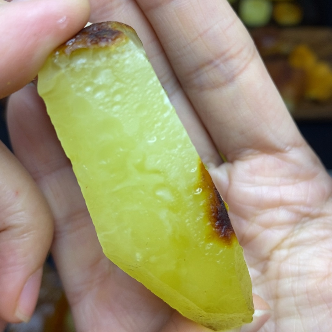 定制琥珀未镶嵌焦皮鸡油黄天珠 胖