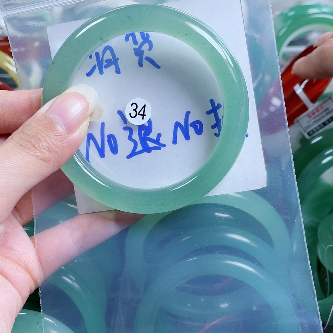 【闪购商品】石英质玉颈饰未镶嵌56
