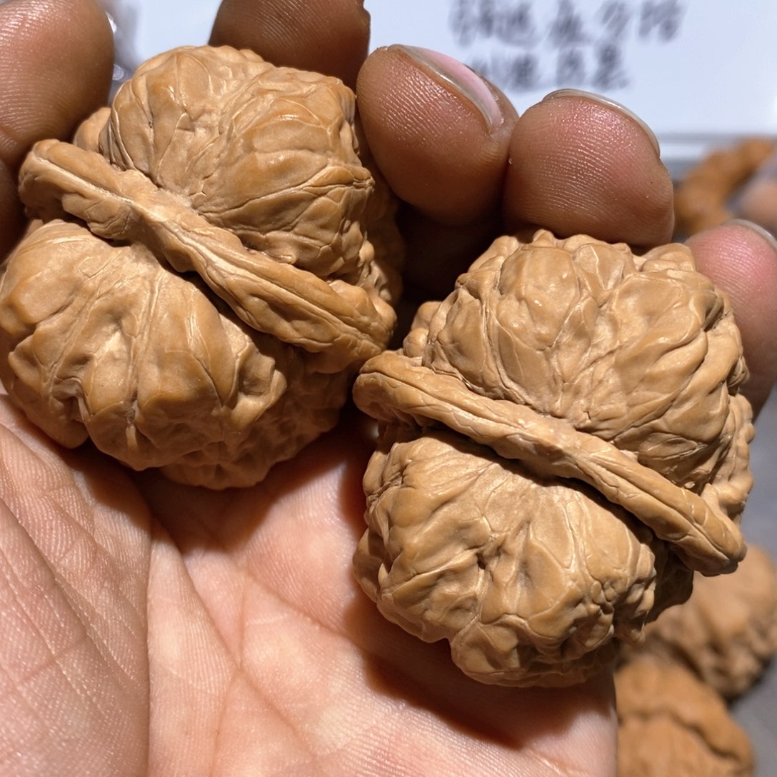 文玩核桃把件扶****）蛤蟆