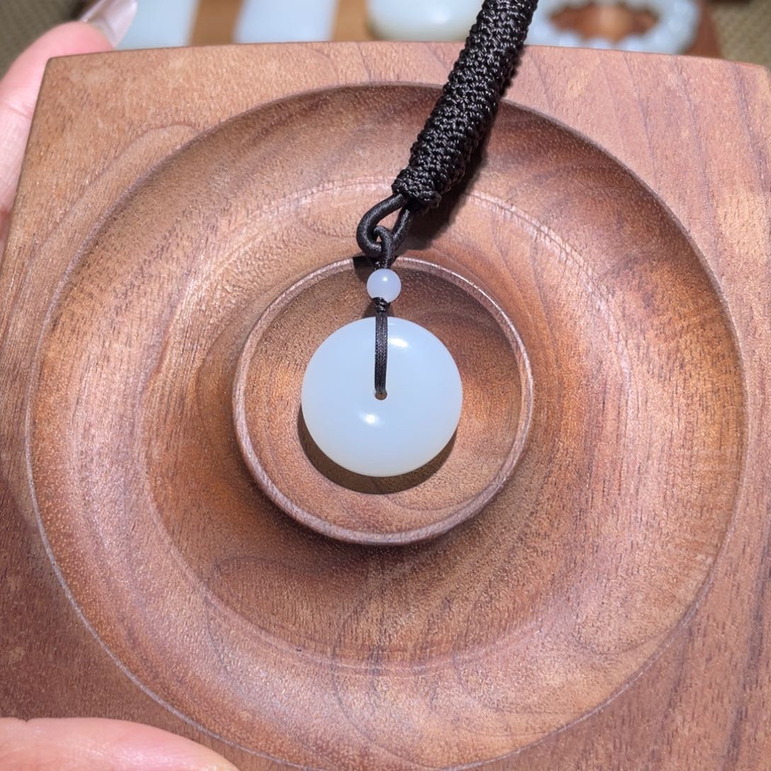 未镶嵌手链和田玉卡19.2