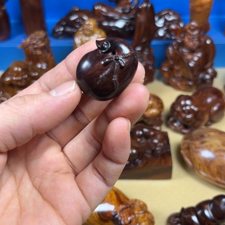 黄花梨降香黄檀把件