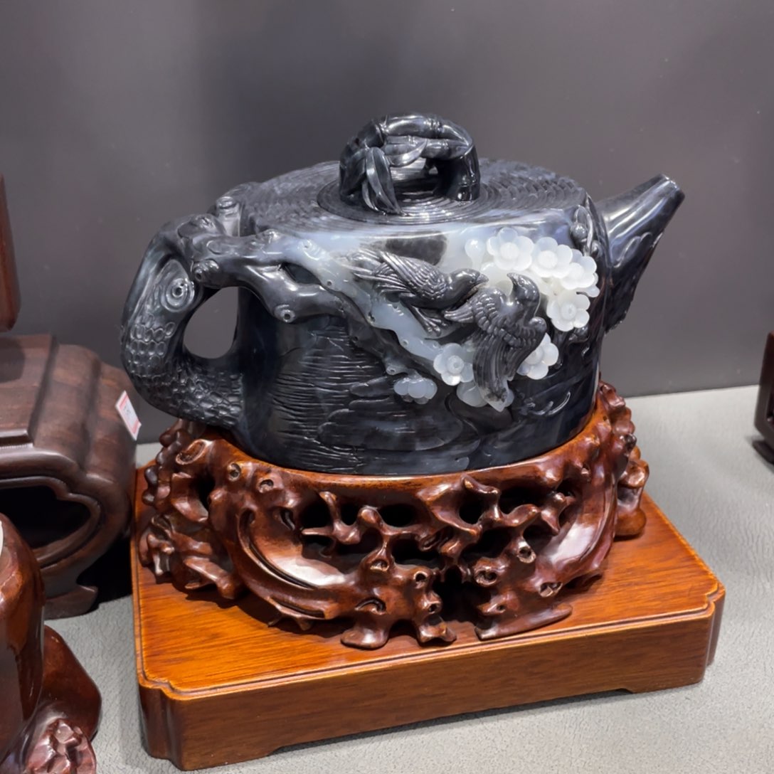 未镶嵌和田玉摆件