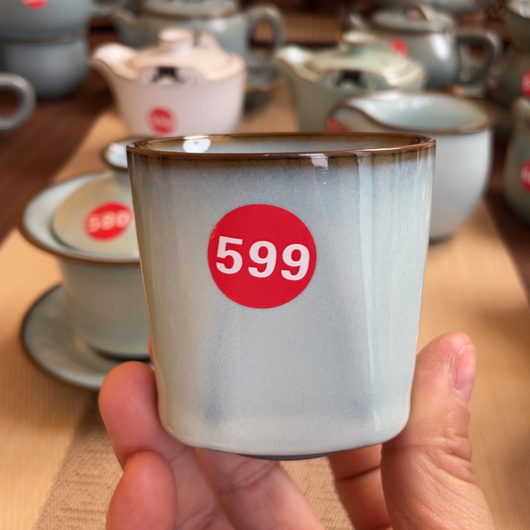 瓷片开播福利。。。。。。