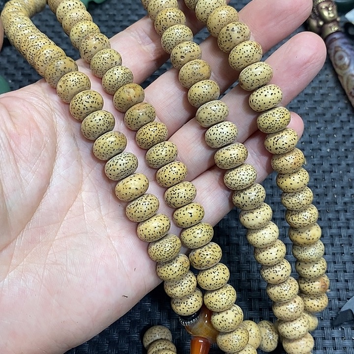 滴血莲花菩提吊坠