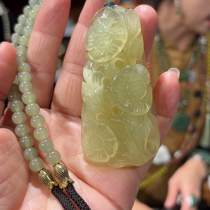 未镶嵌岫玉毛衣链