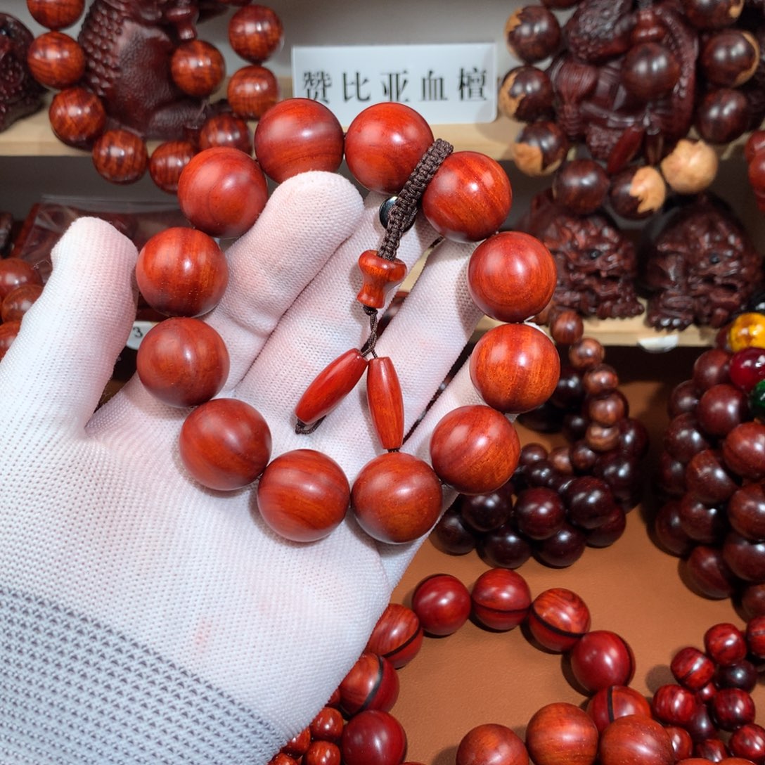 人***善染料紫檀（血檀）2.0鳞底金星-鸡血红