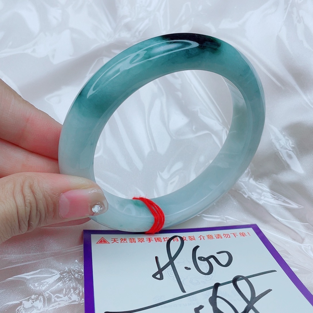 翡翠未镶嵌手镯翡翠