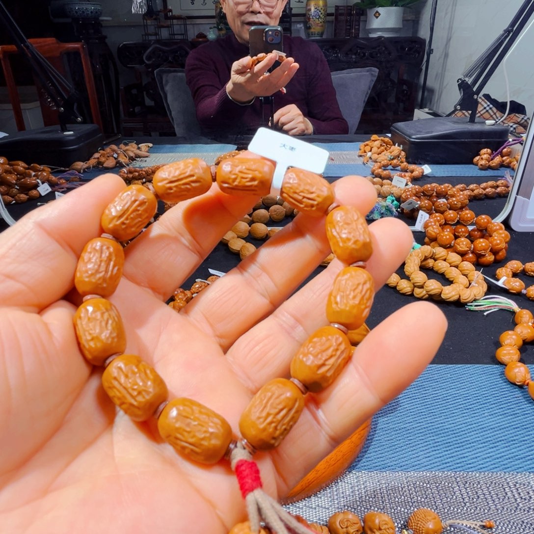 吊坠橄榄核新人在这里