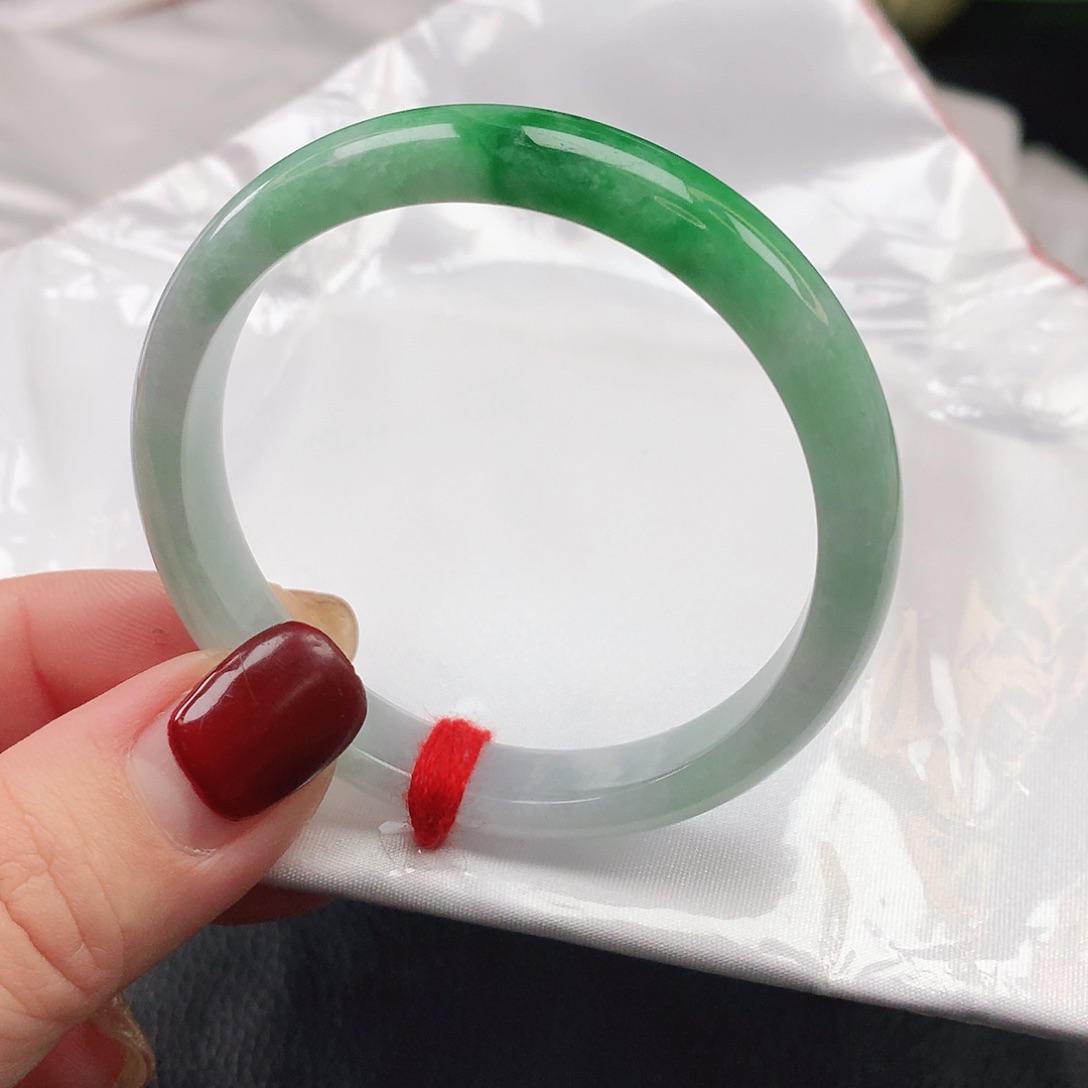 翡翠手镯未镶嵌正圈150015