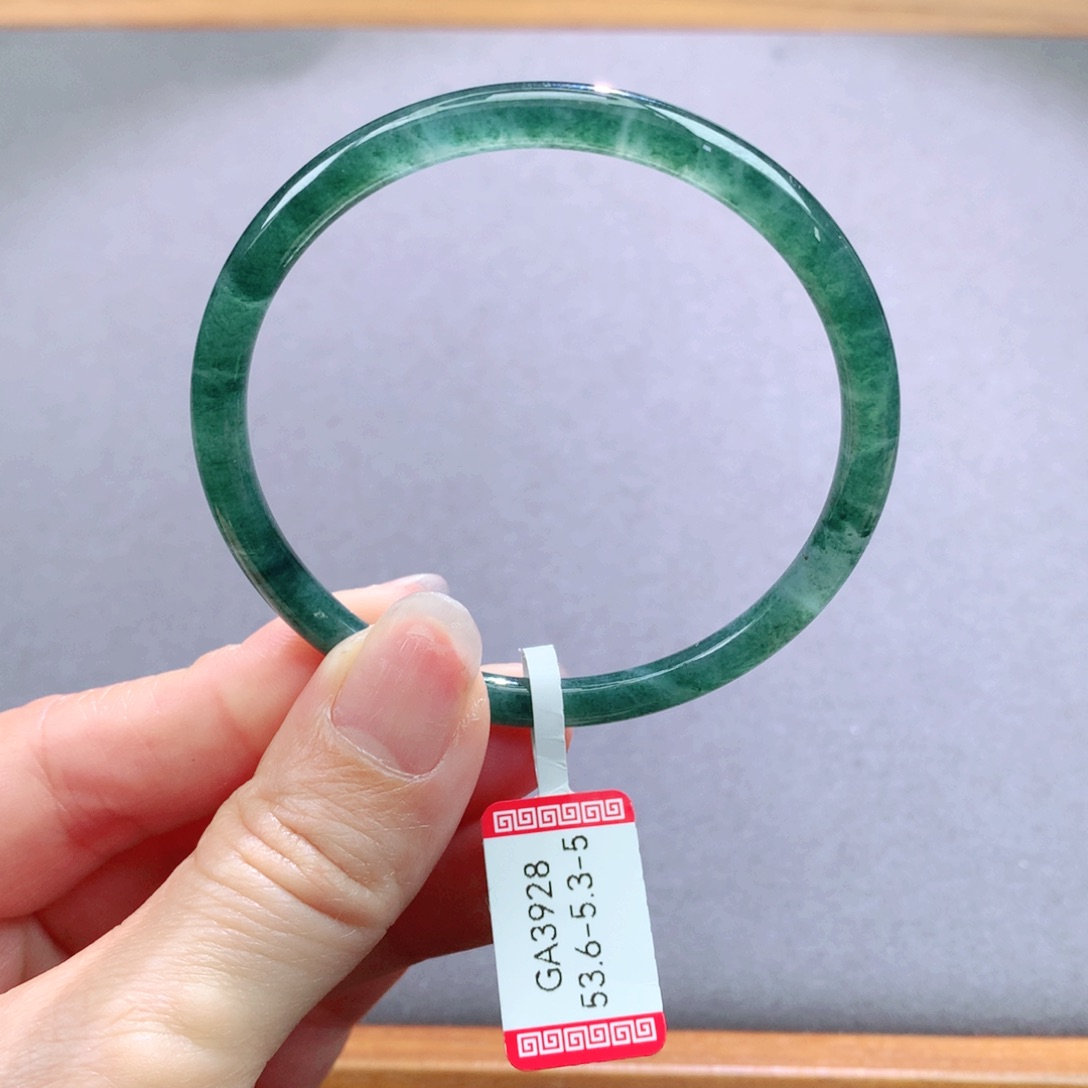 翡翠未镶嵌手镯天然翡翠手镯