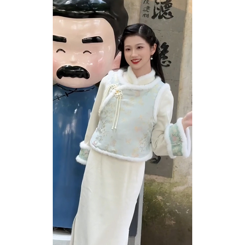 2025冬季新款超仙女马甲新中式改良优雅旗袍两件套保暖日常通勤款
