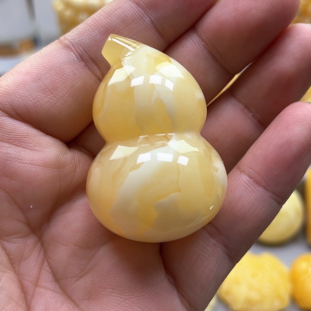 琥珀颈饰未镶嵌吊坠