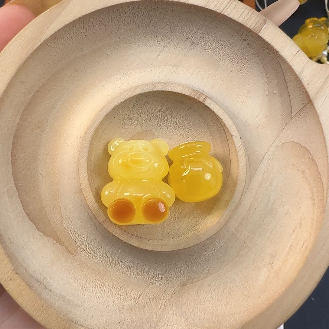 琥珀珠宝奇石未镶嵌丸***记