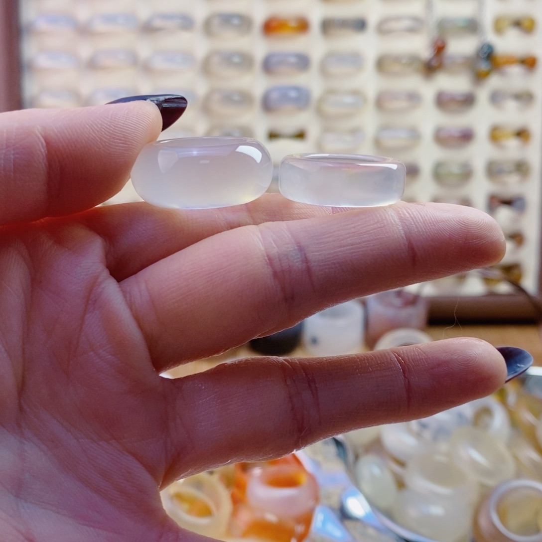 玛瑙/玉髓戒指未镶嵌喝****子