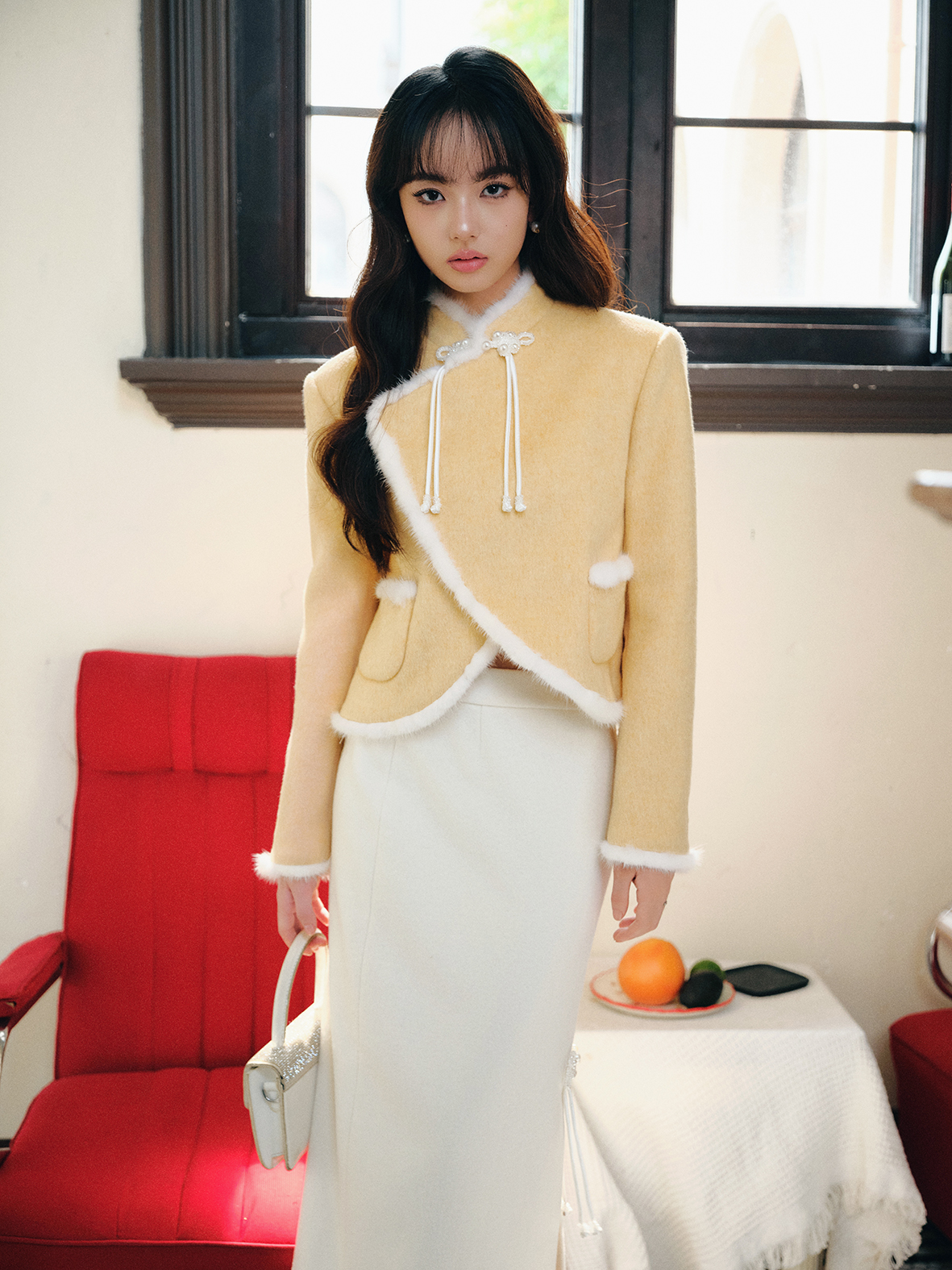 GUO JINGYI 初秋显白软糯温柔鹅黄双面绒水貂毛A摆盘扣外套