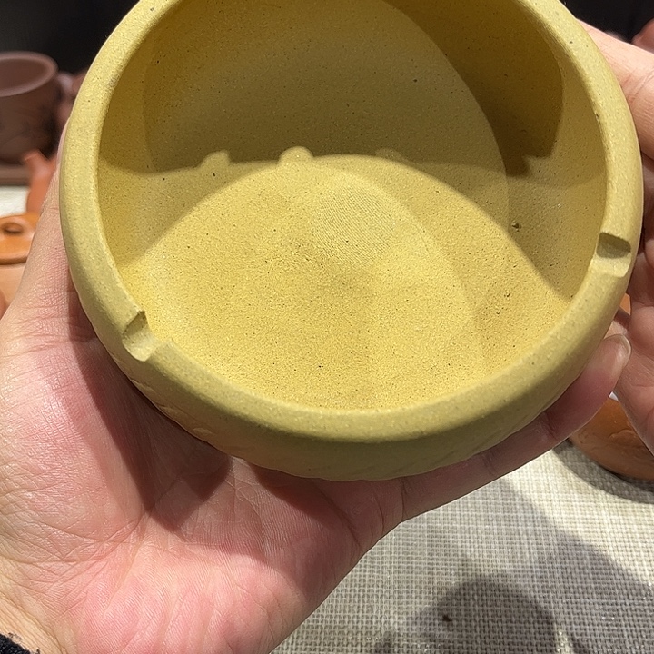 紫砂壶紫砂烟灰缸黄缎