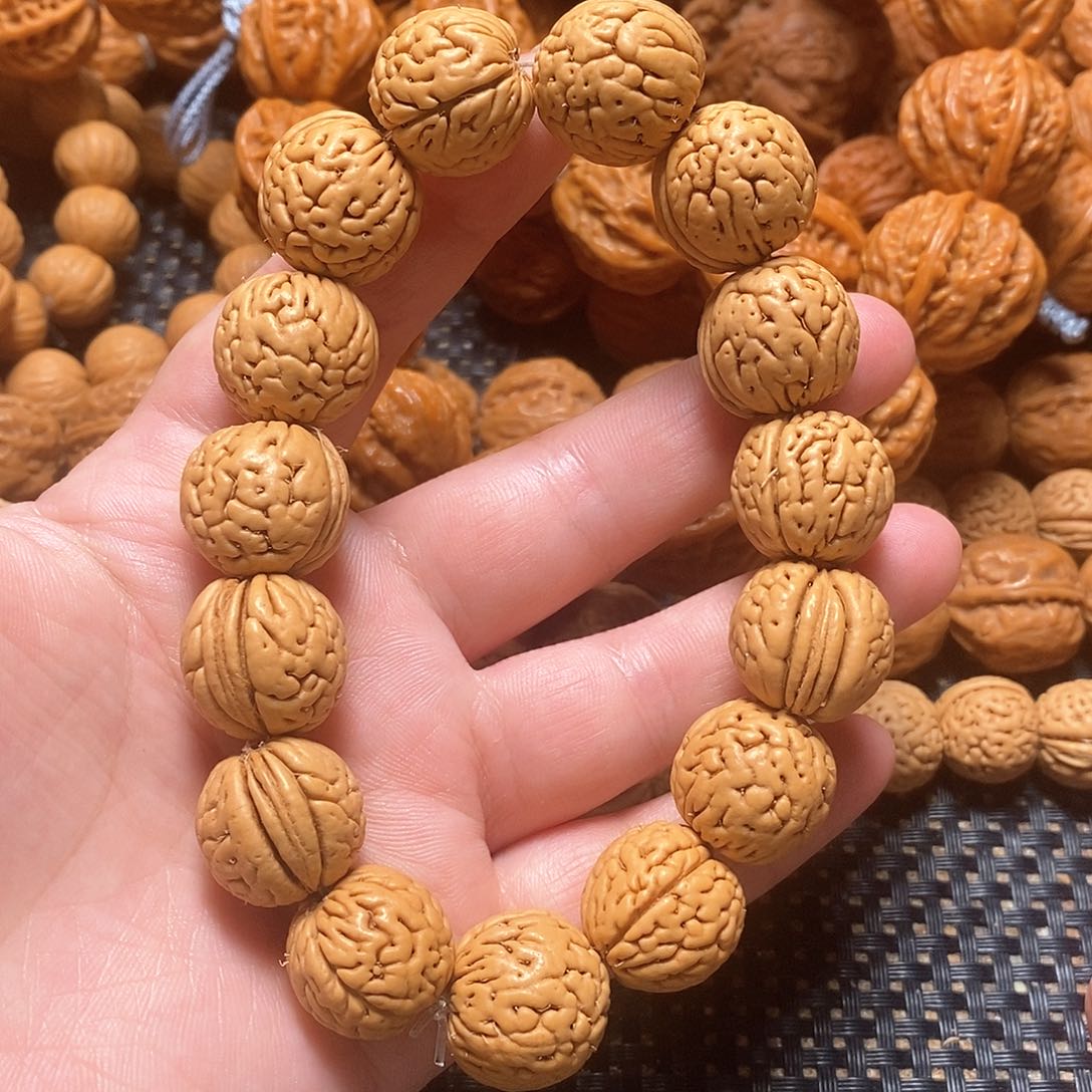 文玩核桃手串桃核